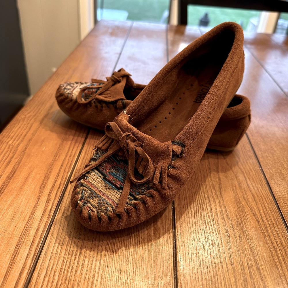 Size 8 Moccasins